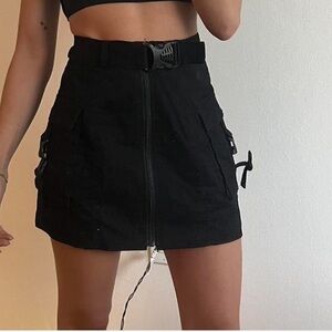 POSTER GIRL Elegant Black Apparel